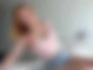 LauraStraker's Live Sex Cam Show