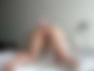 LauraStraker's Live Sex Cam Show