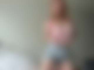 LauraStraker's Live Sex Cam Show