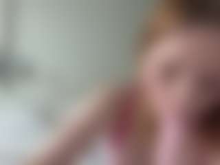 Live cam show with LauraStraker - Athletic Strip on Camsoda