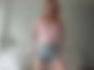 LauraStraker's Live Sex Cam Show