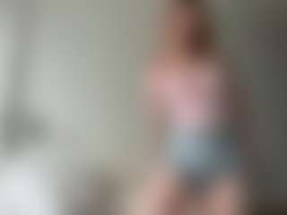LauraStraker's Live Sex Cam Show