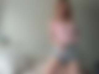 LauraStraker's Live Sex Cam Show