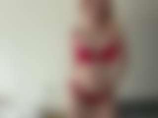LauraStrakers Live-Sex-Cam-Show