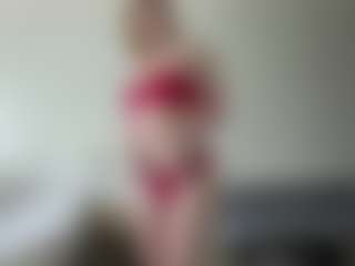 LauraStraker's Live Sex Cam Show