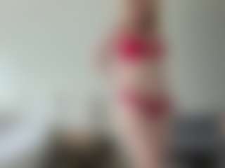 LauraStraker's Live Sex Cam Show