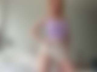 Live cam show with LauraStraker - Young Adult on Camsoda