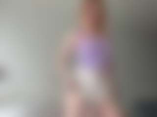 LauraStraker's Live Sex Cam Show