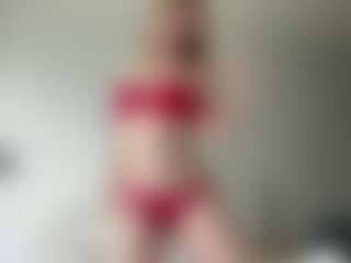 LauraStraker's Live Sex Cam Show