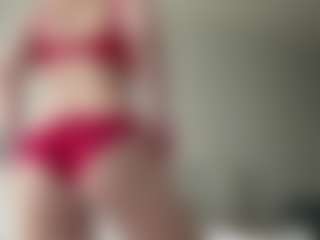 LauraStraker's Live Sex Cam Show