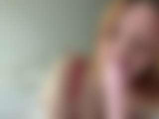 LauraStraker's Live Sex Cam Show
