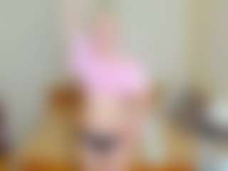 Live cam show with LeticiaNassie - Normal on Camsoda