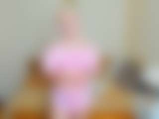 Live cam show with LeticiaNassie - Granny Squirt on madthumbs