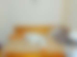 Live cam show with LeticiaNassie - Granny Blonde Hair on CamwithHer