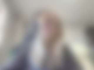 LorrianeLeuga's Live Sex Cam Show