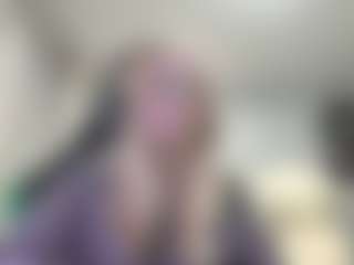 LorrianeLeuga's Live Sex Cam Show