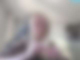 Live cam show with LorrianeLeuga - Blonde Hair Petite on Sweet Sext