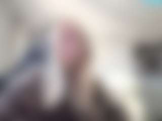LorrianeLeuga's Live Sex Cam Show