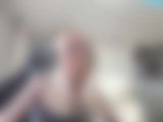 Live cam show with LorrianeLeuga - Athletic Small Tits on Latina Girls