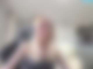 Live cam show with LorrianeLeuga - Cute on milfzrlive.com