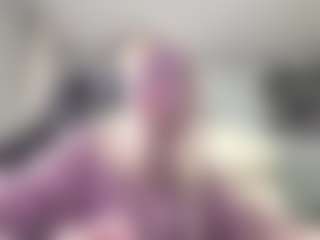 Live cam show with LorrianeLeuga - Skinny on https://playwithruby.com