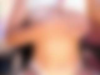 Live cam show with Melodyy-Rouse - Anal Teen (18+) on Milfs Live