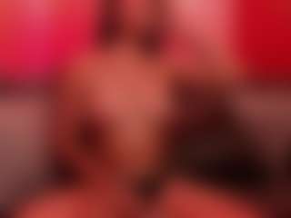 Live cam show with Melodyy Rouse - Tittyfuck on CamClone