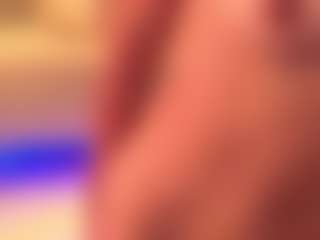 Live cam show with Melodyy Rouse - Double Penetration on Milfs Live