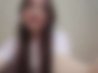 Live cam show with MerleCumens - New Young Adult on livesuperchat.net
