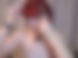 Live cam show with MichaelaKafel - Fingering on WildCum