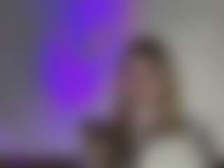 Live cam show with NelleDemint - Blonde Hair on Cam Slut