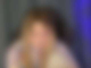 Live cam show with NelleDemint - Amateur Brown Hair on Camsoda
