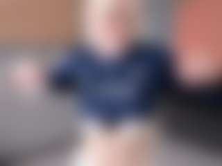 Live cam show with PhoebeArgetsinger - Blonde Hair Fetish on Pornisteam.com