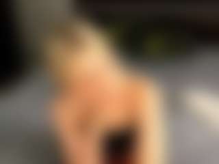 PhoebeArgetsinger's Live Sex Cam Show