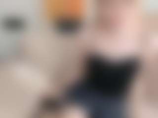 Live cam show with PhoebeArgetsinger - Erotic on Lustler