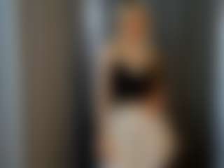 Live cam show with PhoebeArgetsinger - Small Ass on crypto-cams