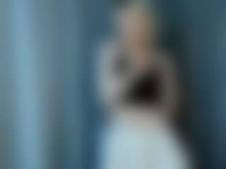 Live cam show with PhoebeArgetsinger - Body Massage on SmokeAndPoke
