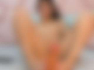 Live cam show with vicky-cherry - Camel Toe on livesuperchat.net