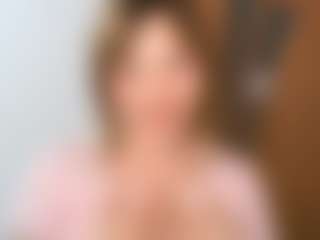 Live cam show with Luna Li - Joi on nudelive.tv