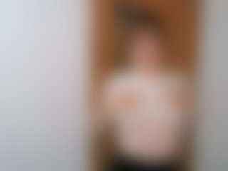 Live cam show with Luna Li - Panties on Hubzter Live
