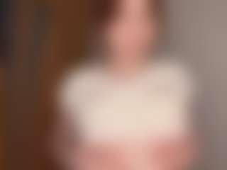 Live cam show with Luna Li - Body Massage on xplaylive.com