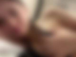 Live cam show with ZettaRuggieri - Teen (18+) on Camsoda