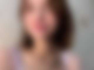 Live cam show with ZettaRuggieri - Camel Toe on livesuperchat.net