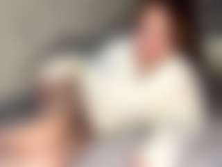 Live cam show with ZettaRuggieri - Body Massage on testsause.com