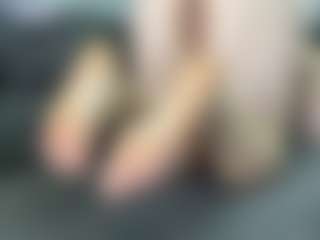 Live cam show with alyrasunKarl - Ass Clapping on SquirtSoMuch