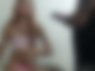 auroraathh's Live Sex Cam Show