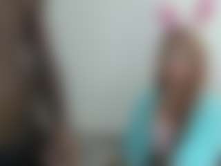 auroraathh's Live Sex Cam Show