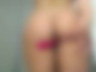 Beata16's Live Sex Cam Show