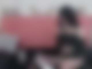 Live cam show with IrisIrs - Black Hair on Cam Slut