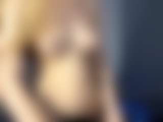 Live cam show with KerrySleppy - Role Play on Camsoda